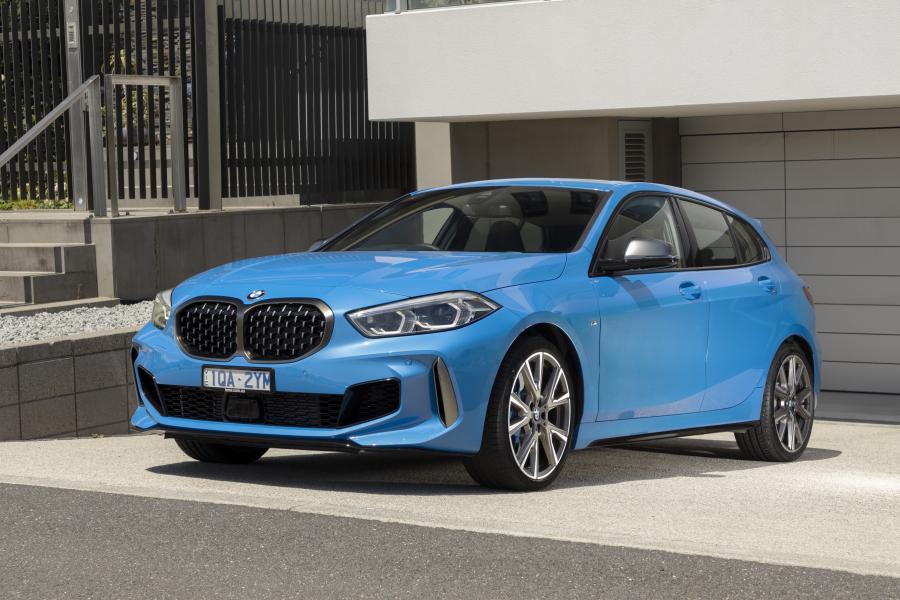  BMW M135i xDrive (F40) 2019 года  (AU) (фото 17 из 35)